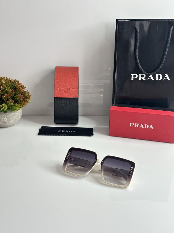 Prada_23002_WhiteBlack