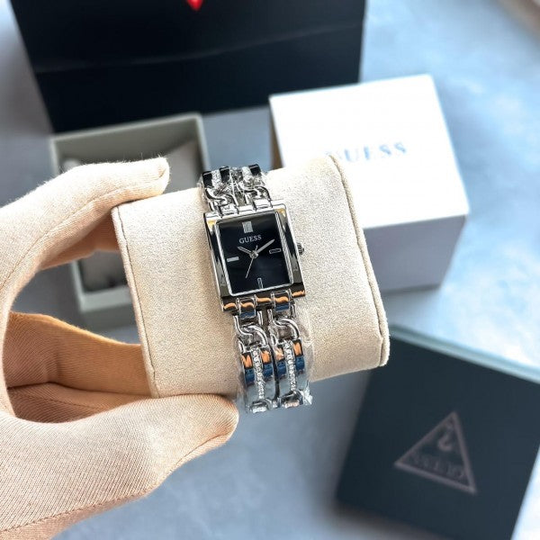 Guess_Lubana_Silver_With_Black_Dial